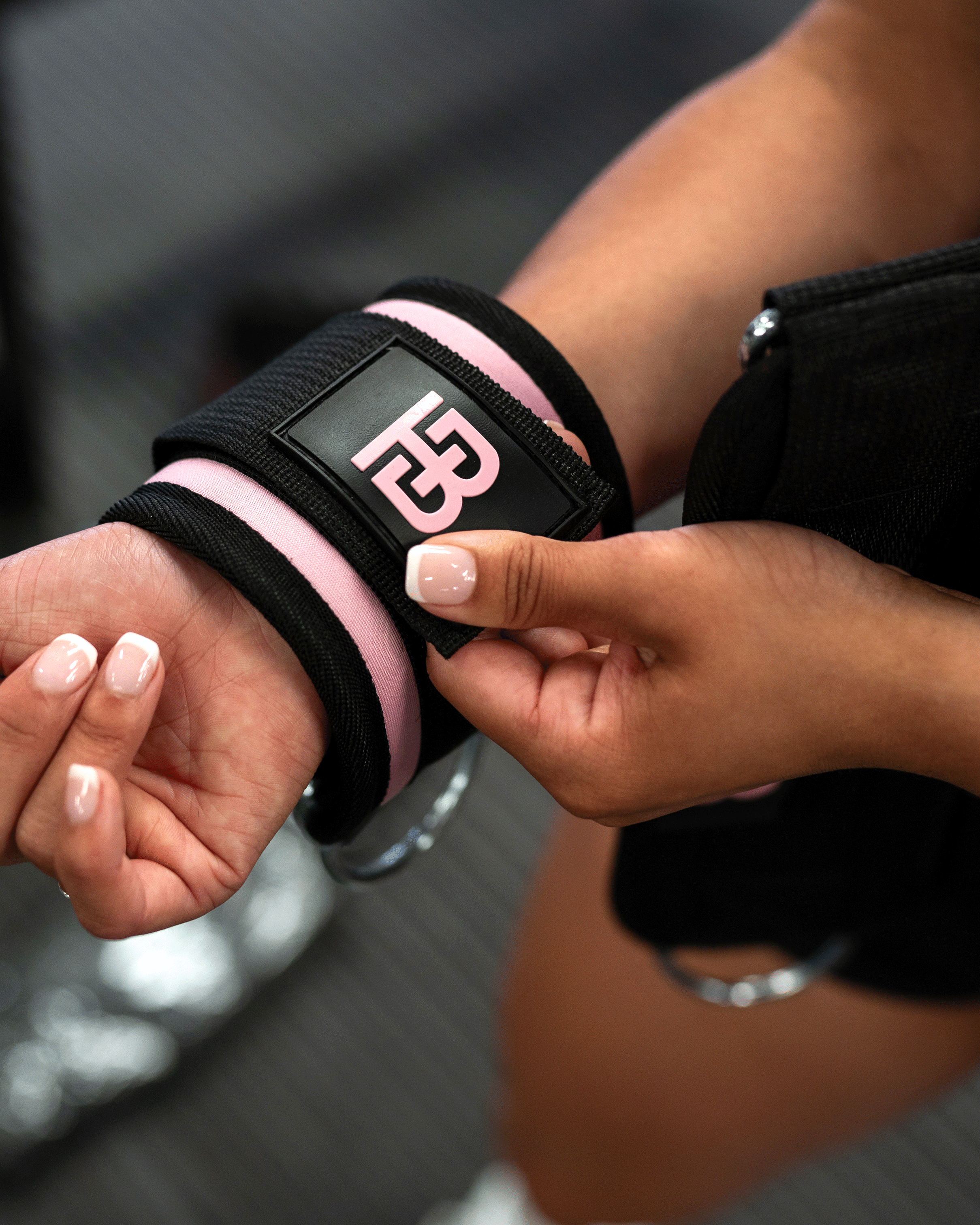 Neoprene Lifting Cuffs Pink
