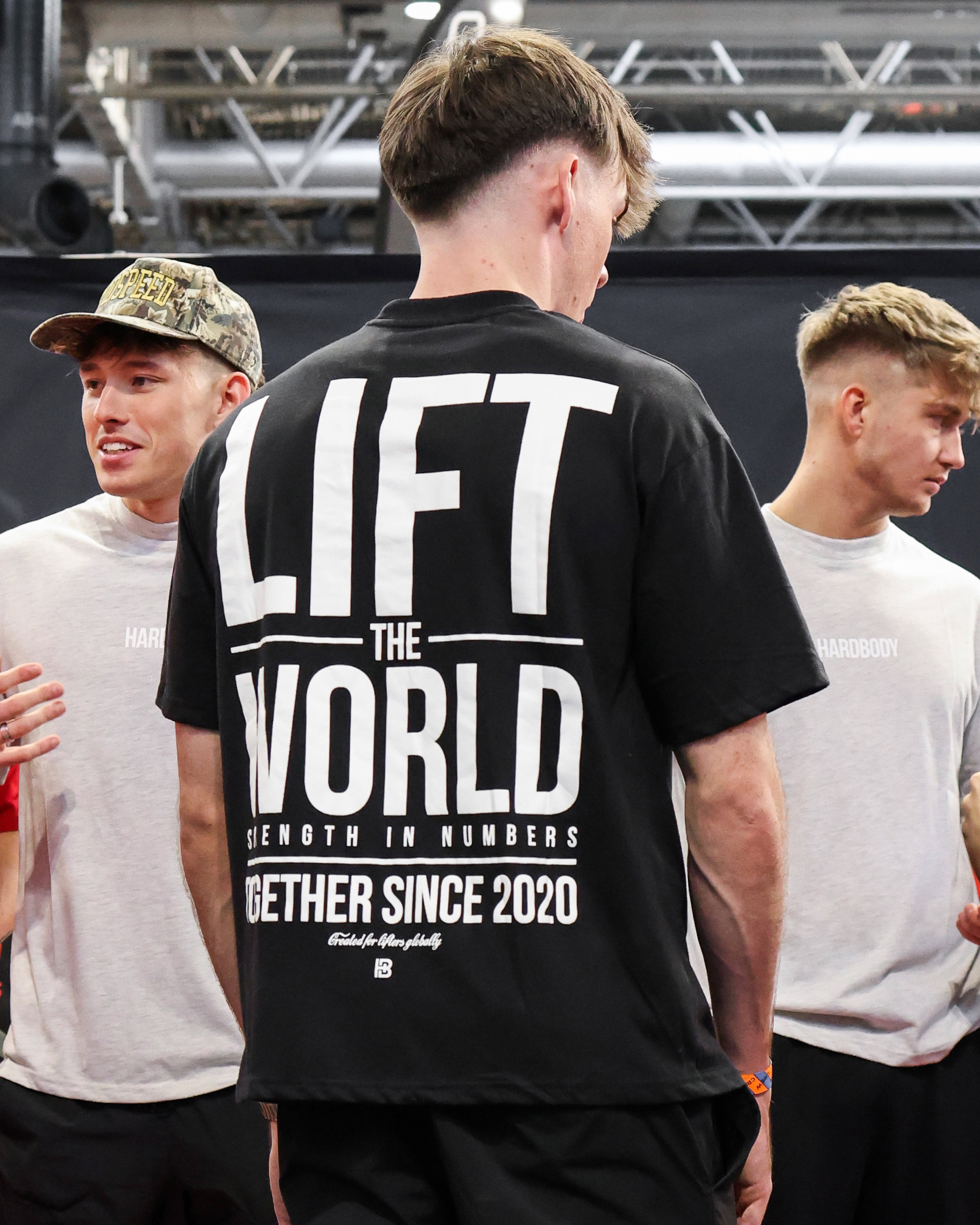 Lift The World T-Shirt Black